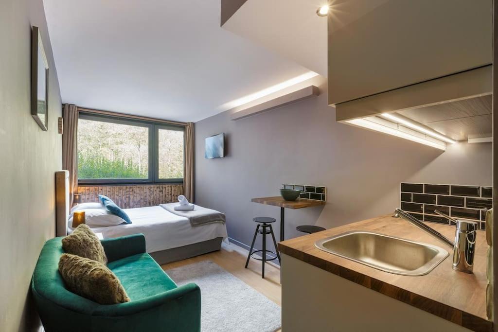 שאמוני Fantastic Studio By The Lake With Mountain View מראה חיצוני תמונה
